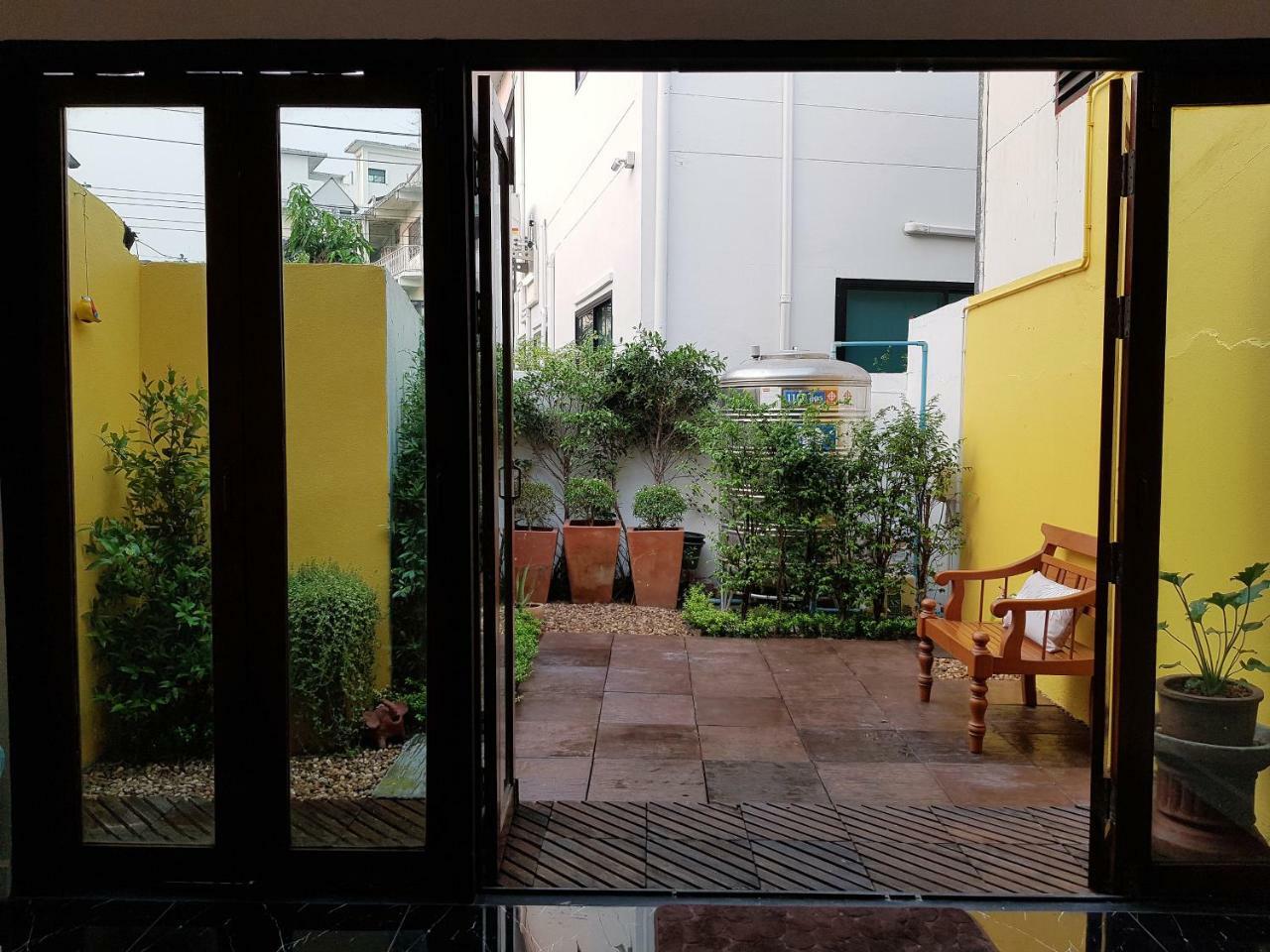 Piyanattha House Villa Chiang Mai Exterior photo
